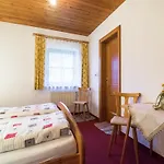 Апартаменты In With Stunning Mountain Views Ваграйн