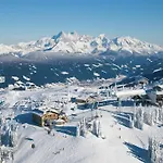 In With Stunning Mountain Views * Ваграйн