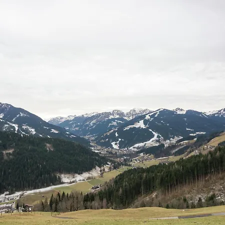 In With Stunning Mountain Views