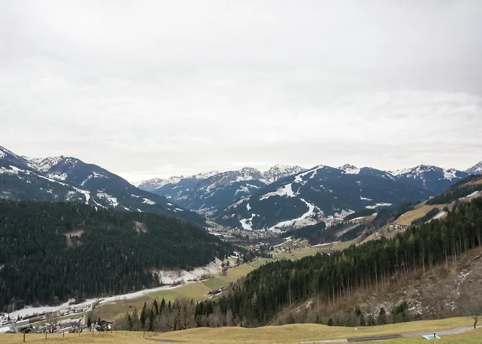 In With Stunning Mountain Views